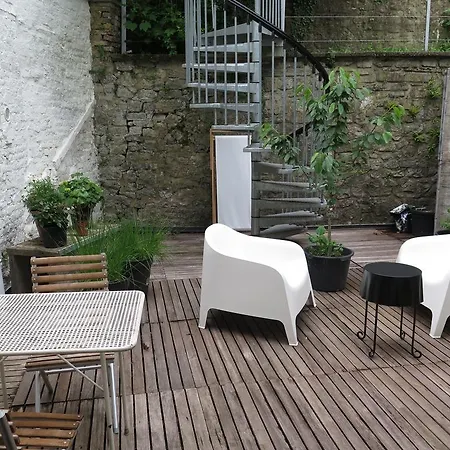 Jules & Jim Apartment